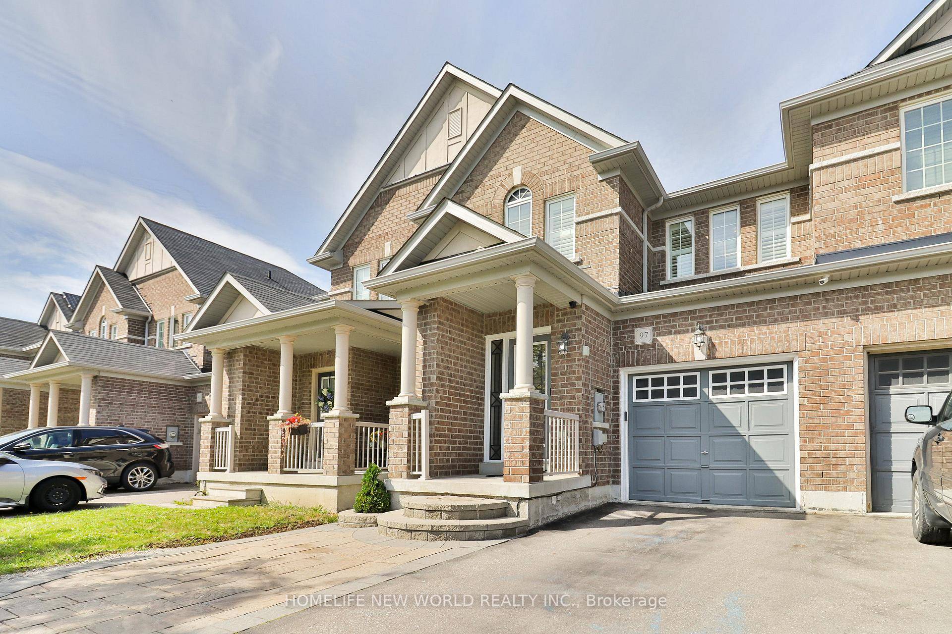 Sun filled, 3 Bed 4 Bath freehold town at highly sought after community in Stouffville.