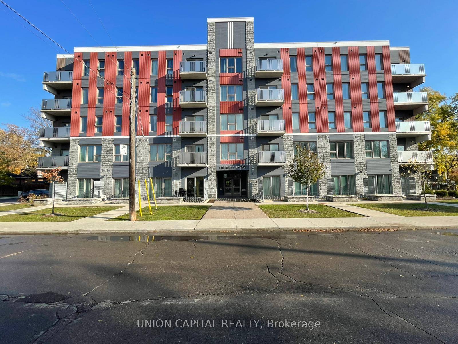 Perfect location for students !