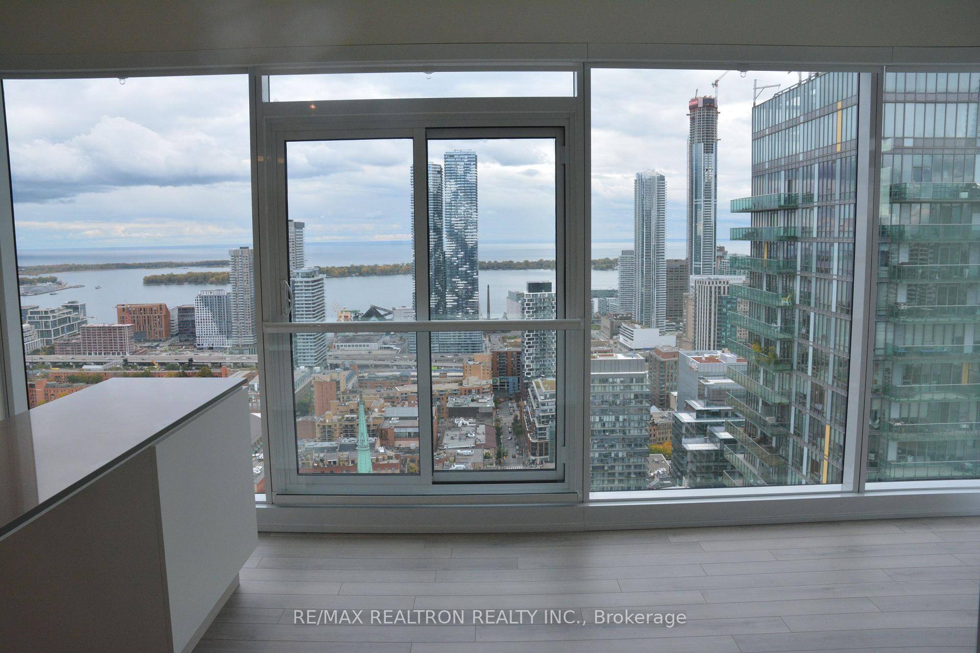 Brand New Corner Suite At The Saint Condos By Minto !