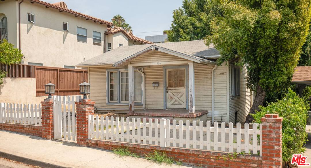 926   Hilldale Ave 2BR Sunset Strip La