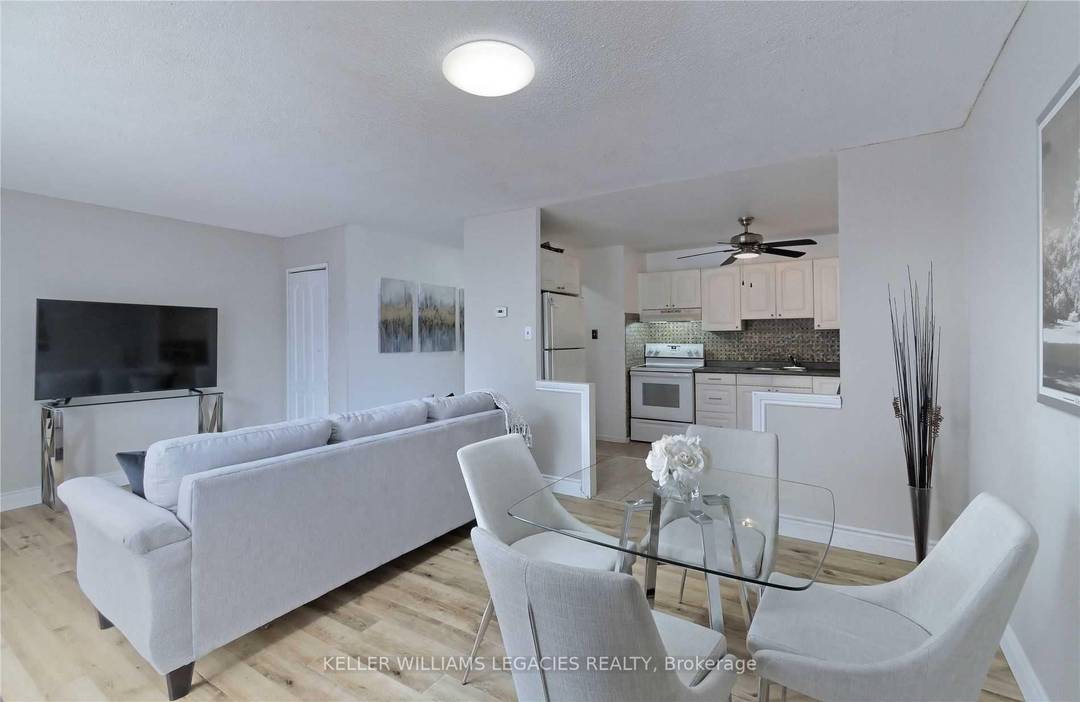 Enjoy the space and comfort of a house without the high price tag !