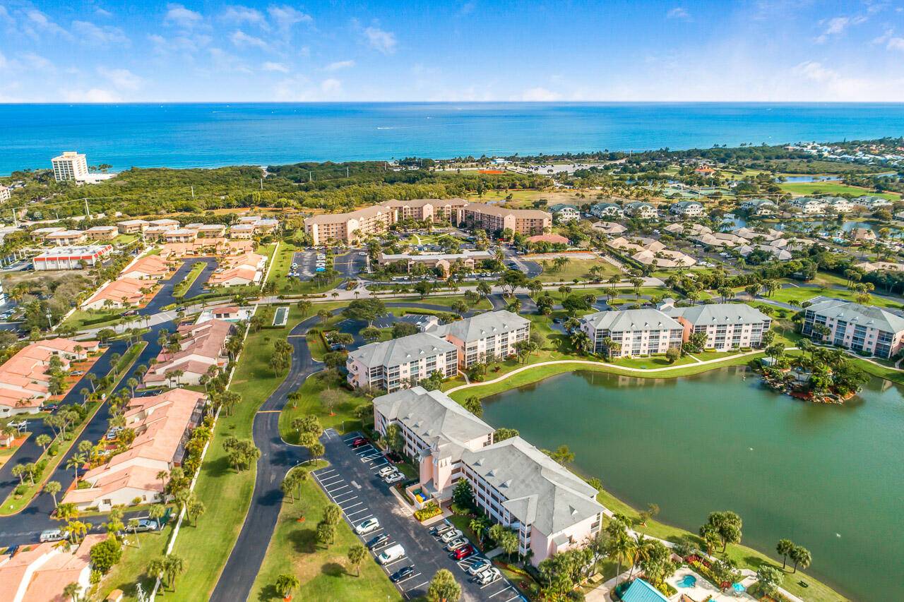 Beautiful 2 bedroom, 2 1 2 bath townhouse on 3rd and 4th floors in Jupiter Bay West !