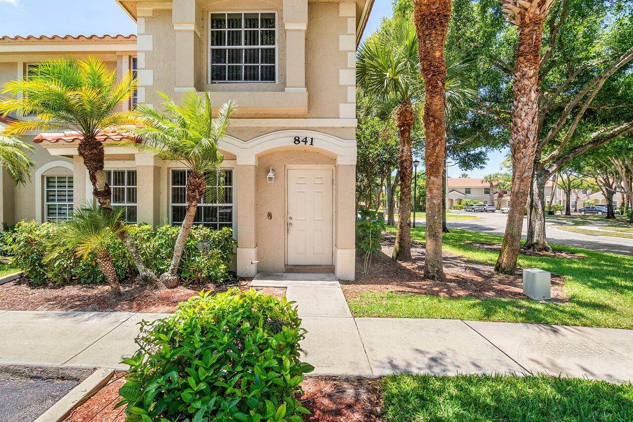 Welcome to this 2 story corner unit 3 bedroom 2.