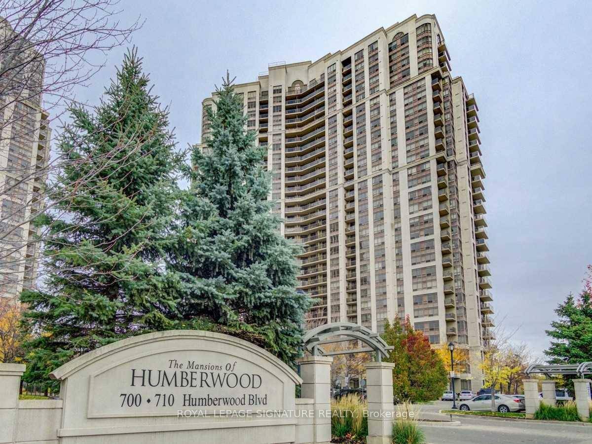 The Mansions Of Humberwood Spacious amp ; Bright 1 Bedroom Condo, Open Concept Living Dining Area W Walk Out To Balcony, Modern Kitchen W Ceramic Backsplash, Good Size Primary Bedroom.