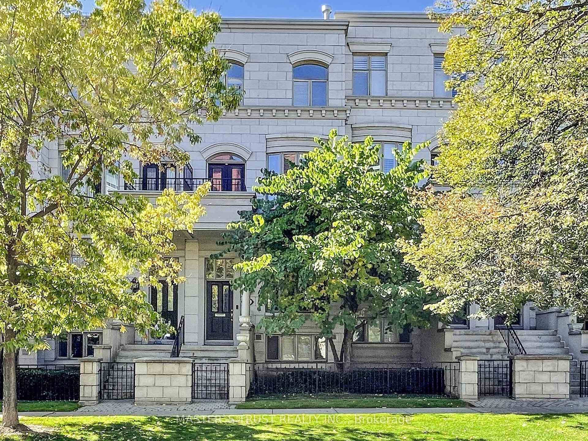 Sophisticated, Elegant Townhome In South Hill !