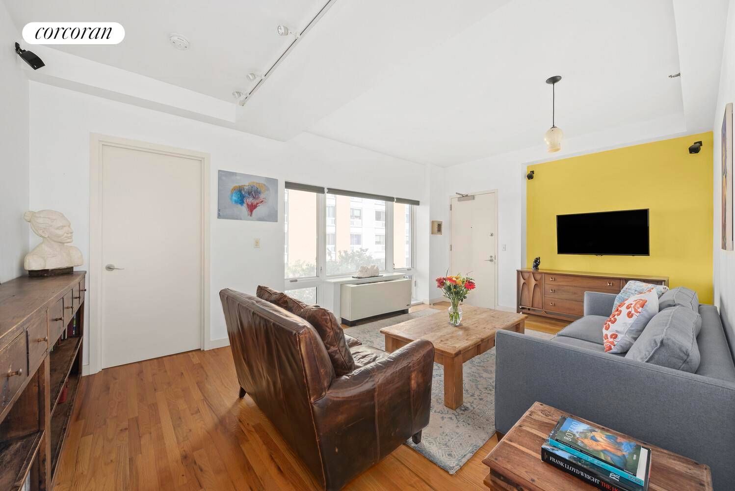 Welcome to urban luxury living at its finest in vibrant West Harlem !