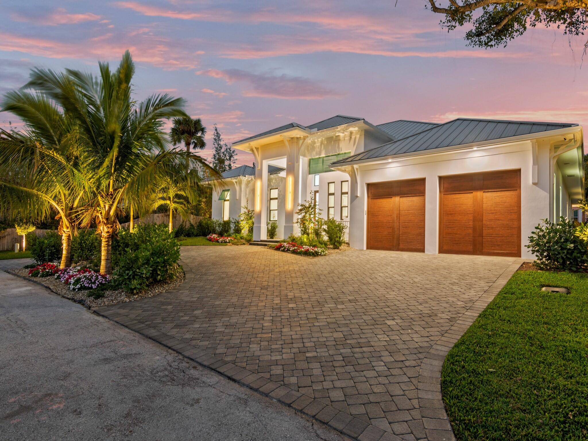 This exquisite 3 Bedroom, 3.