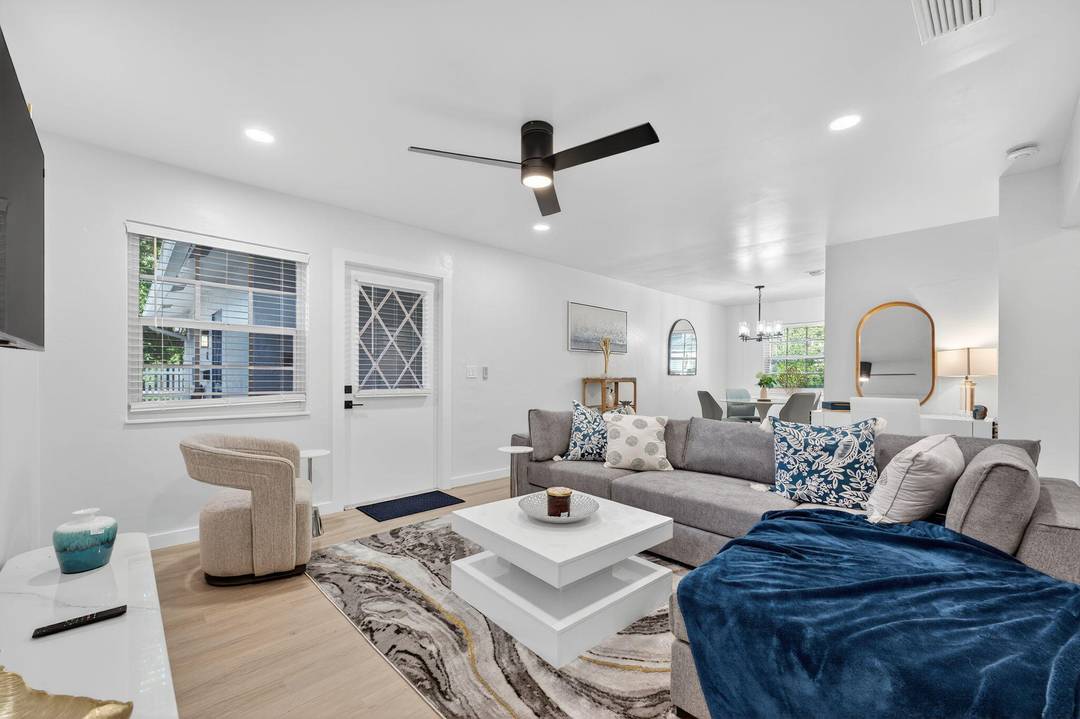 Experience coastal luxury reimagined at 800 Tropic Blvd, an ultra luxury apartment nestled in Delray Beach's coveted Tropic Isles neighborhood.