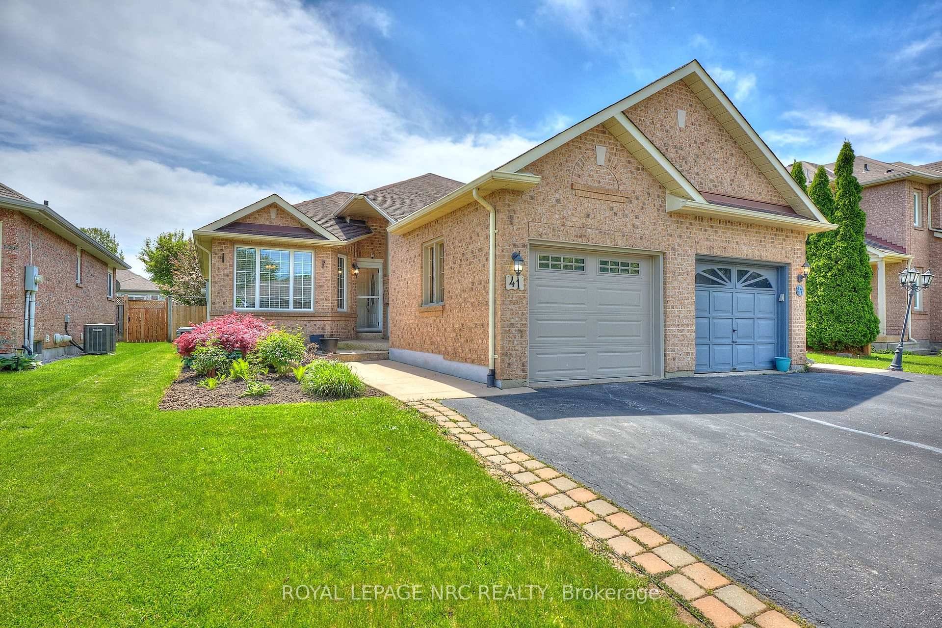 Welcome to 41 Jackson Court West !