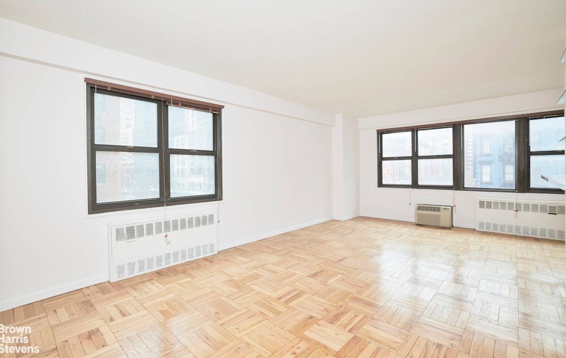 THE APARTMENT The first time on the market in 30 years.
