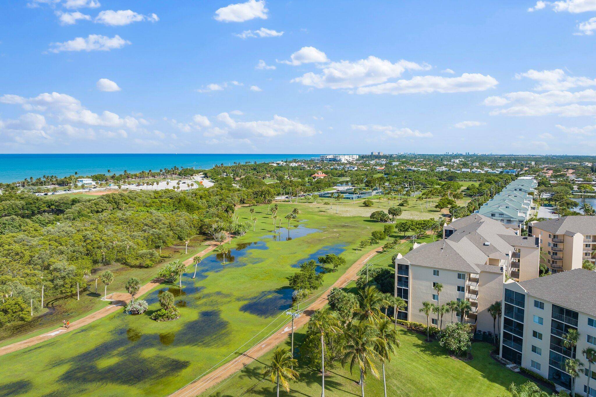 Enjoy unobstructed, panoramic views over the park and the heart trail and direct access to the azure ocean waters.