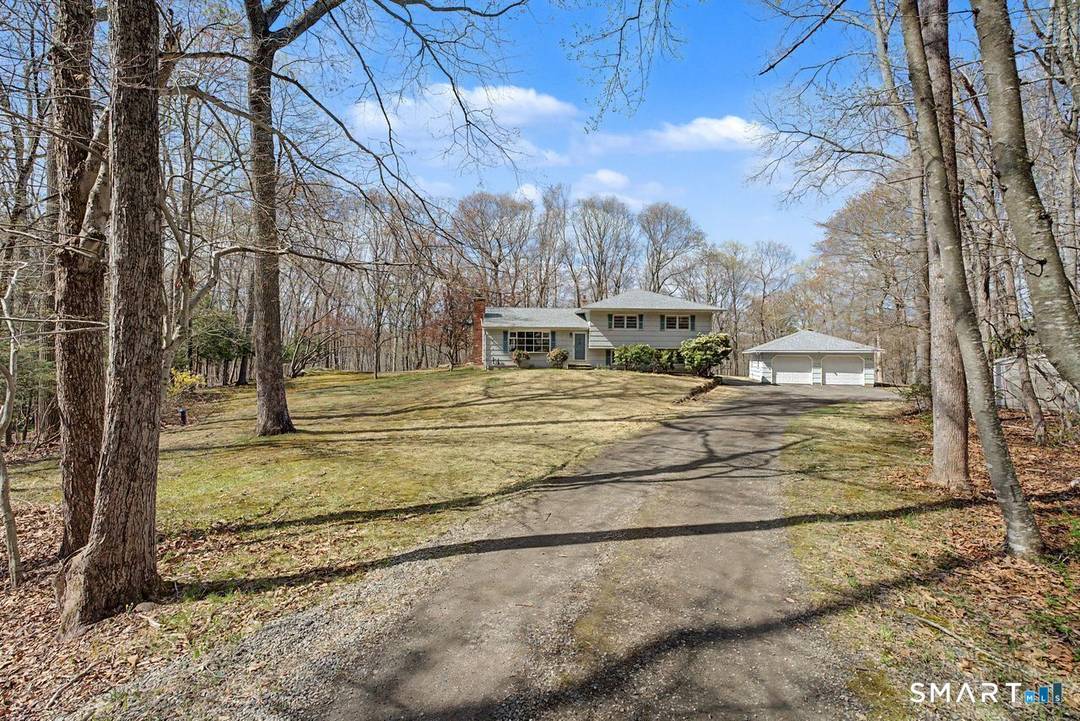 Your private retreat awaits in one of Killingworth's most desirable areas.