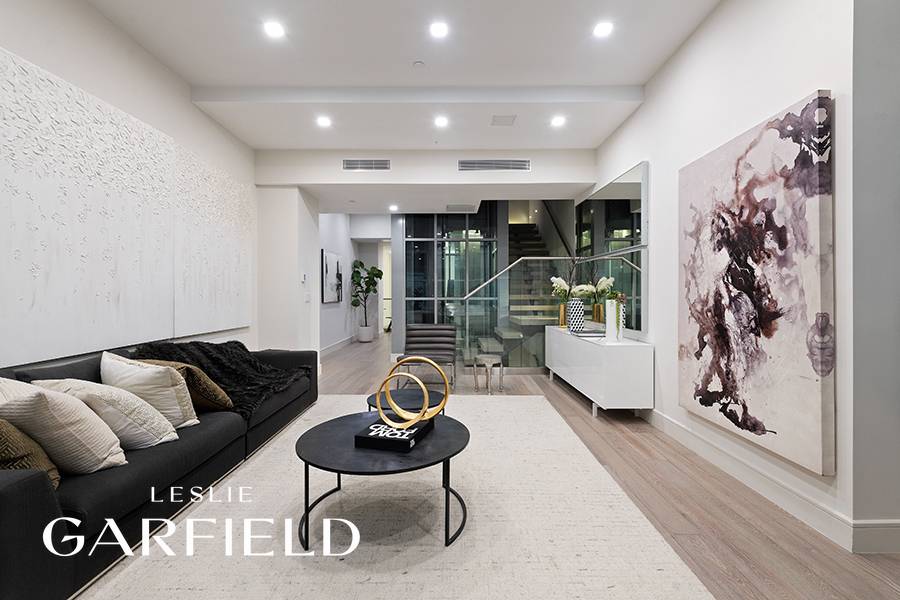 34 West 21st Street is a meticulously crafted, newly constructed, 7 story sanctuary offering unparalleled privacy and convenience.