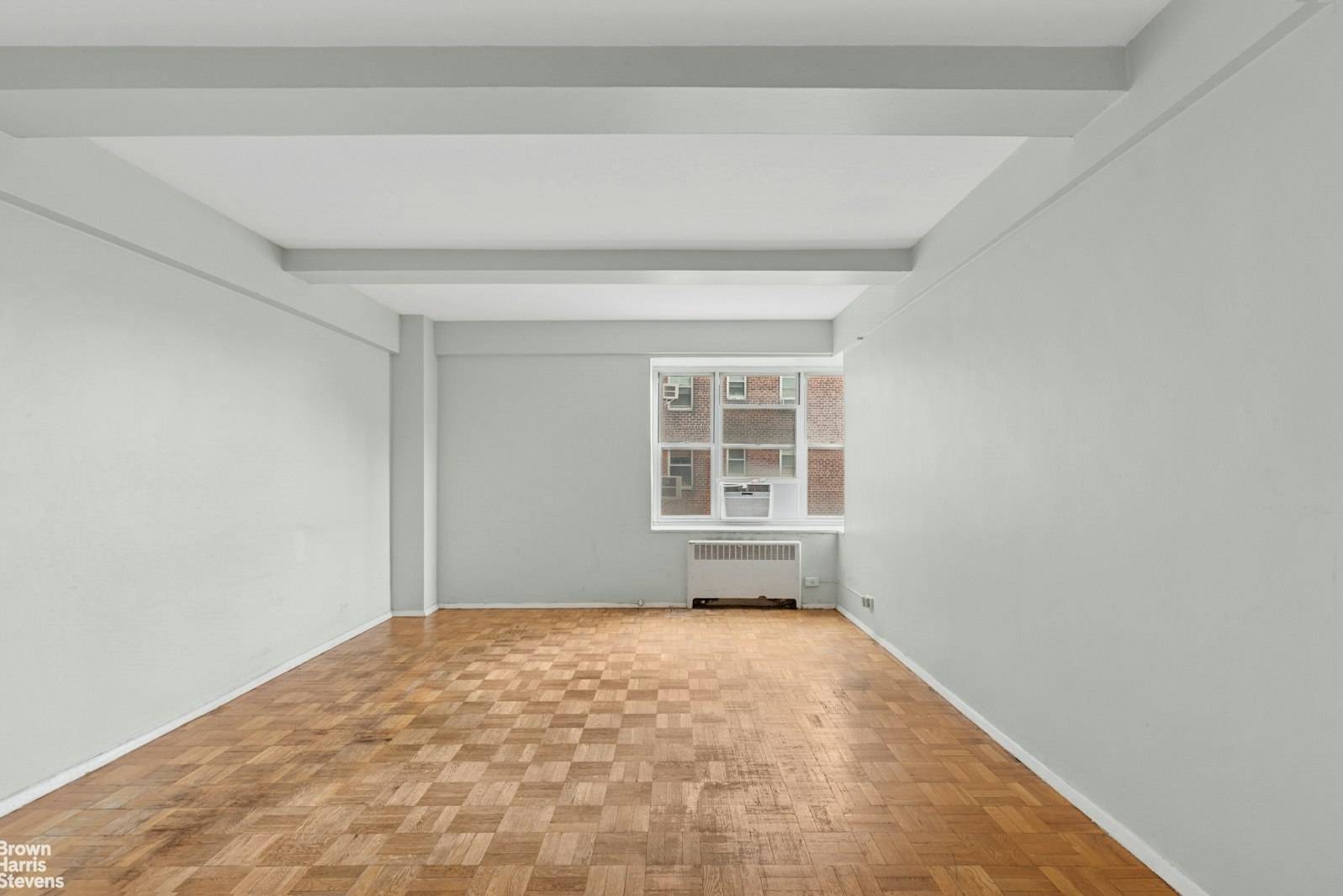 Let the sunshine in ! This 2 bedroom, 1 bathroom apartment has windows in every room.
