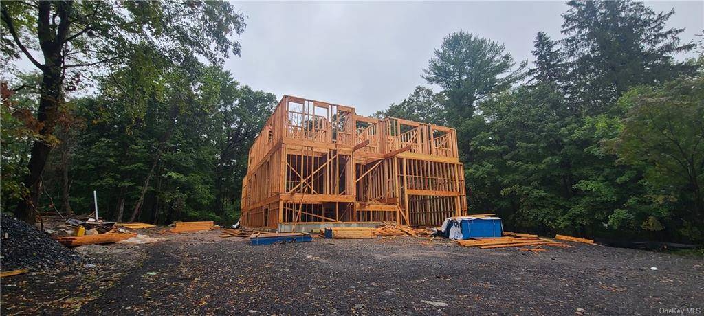 Montebello ! New home, BEING FRAMED RIGHT NOW set on 1.