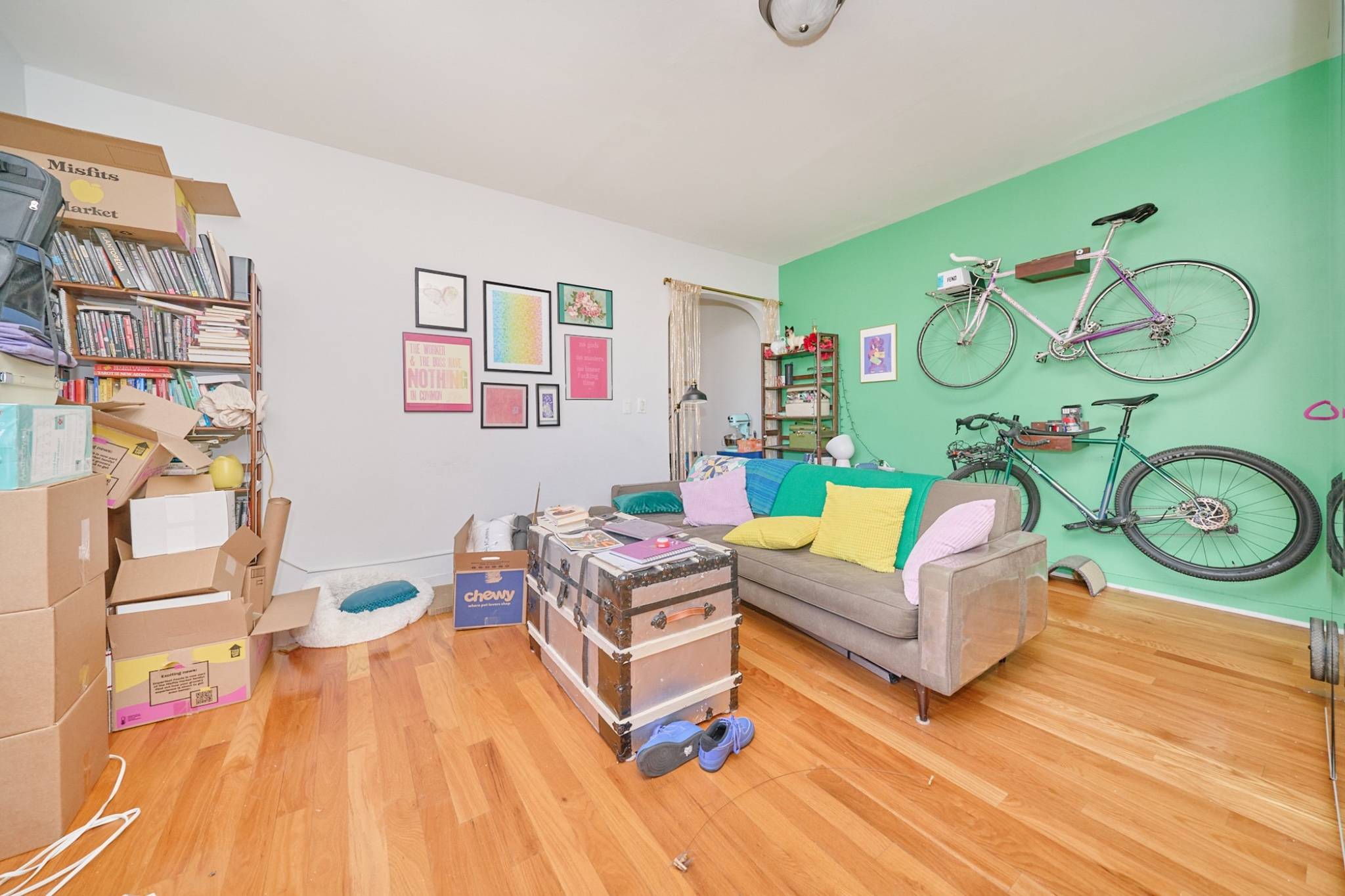 Goregous 2 Bedroom 1 Bath on the West Side of Broadway w Washer Dryer in Unit Available July 1st !