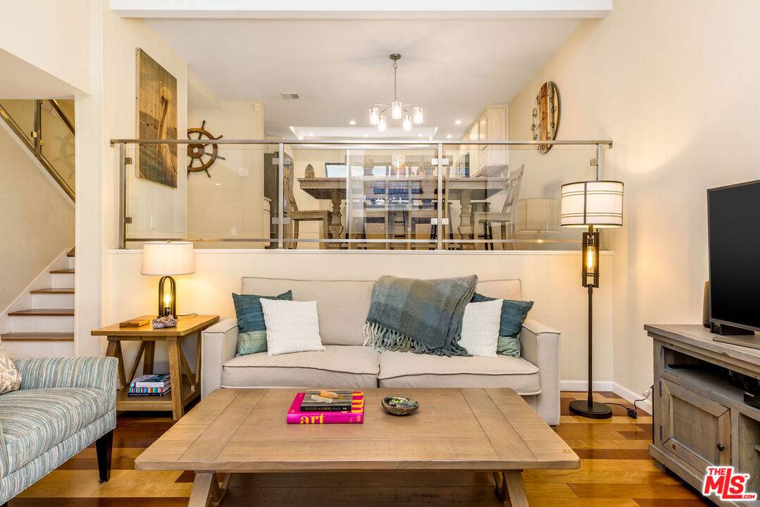 4778   La Villa Marina 2BR Marina Del Rey La