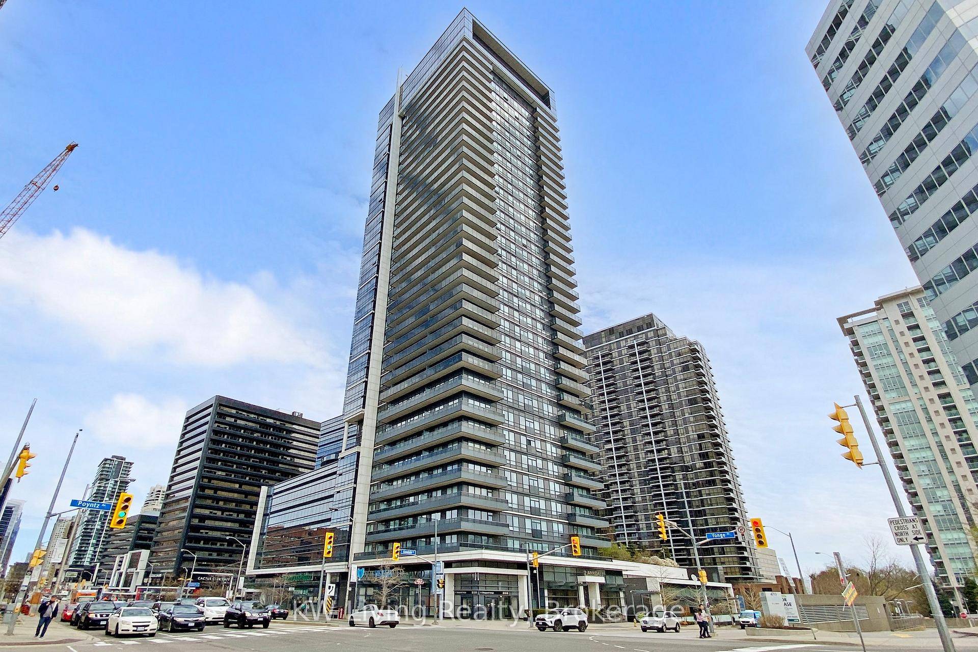 Welcome to this brighter corner unit of Tridel Hallmark Centre !