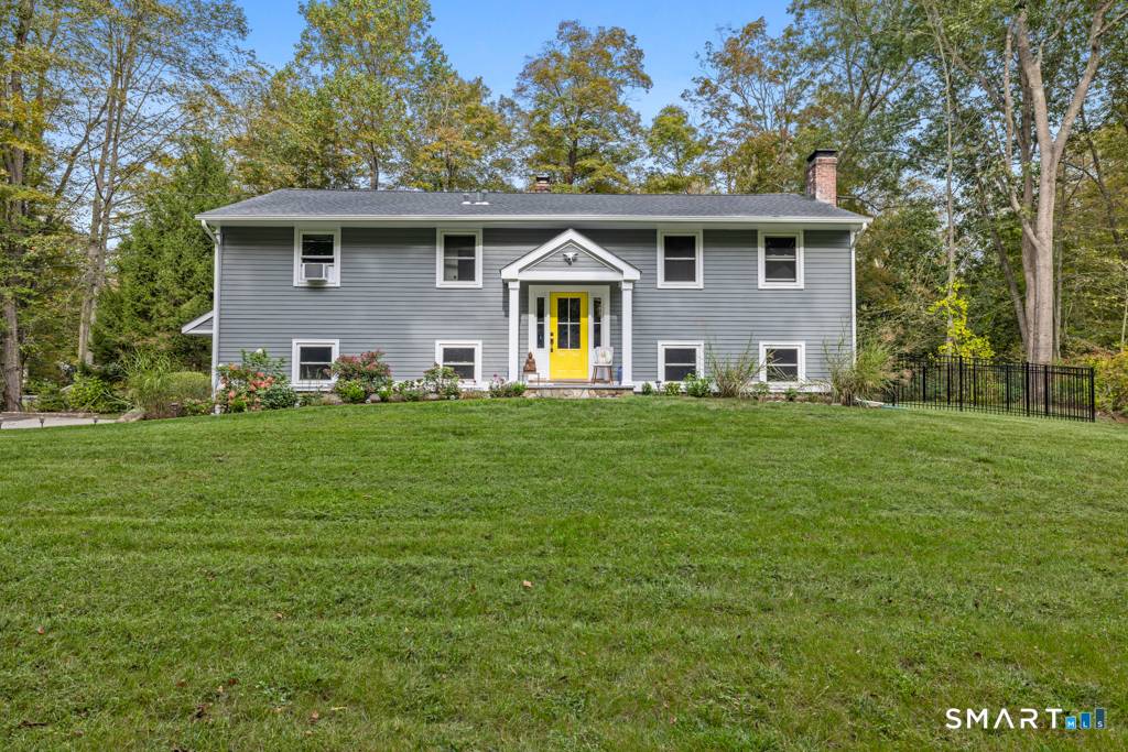 Updated South Wilton home, easy commute to Sono Stamford NYC.