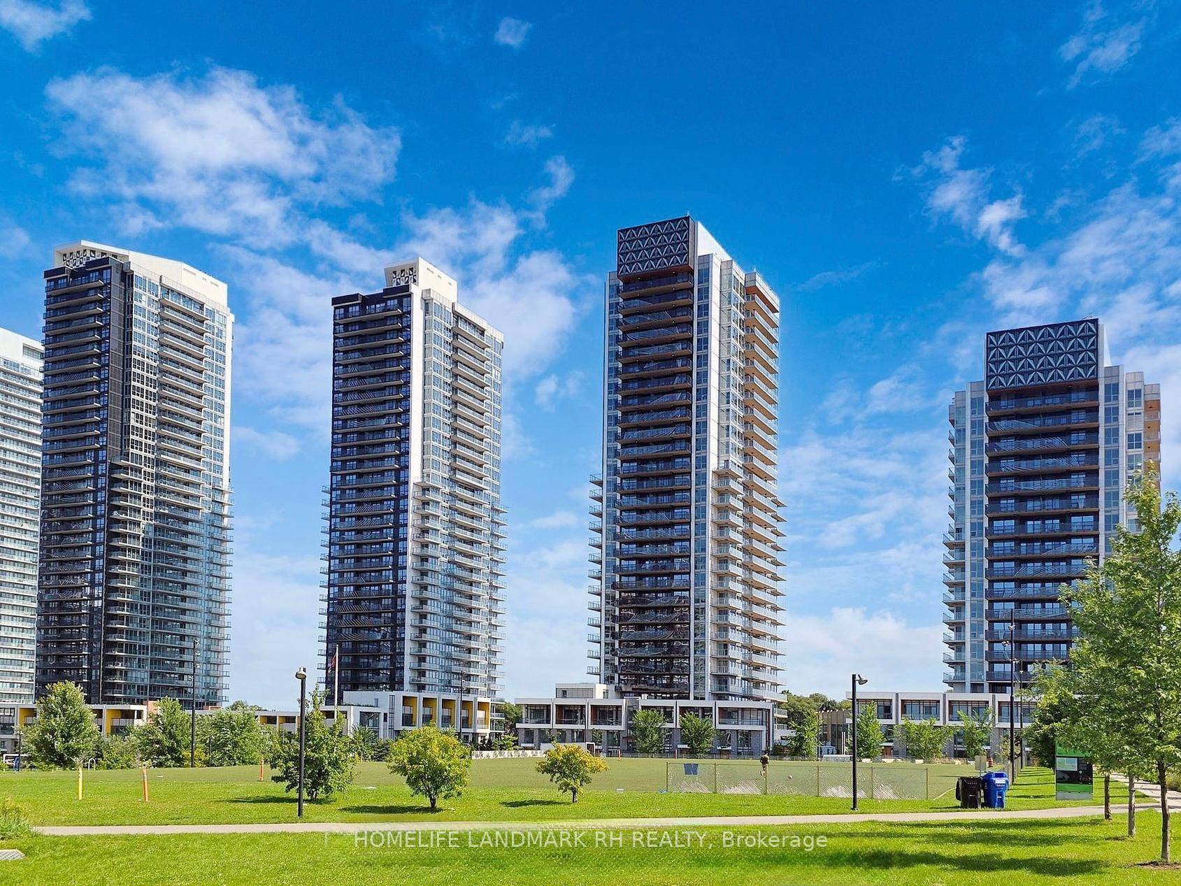 Luxurious 1 bedroom unit in central North York location Concord Park Place !