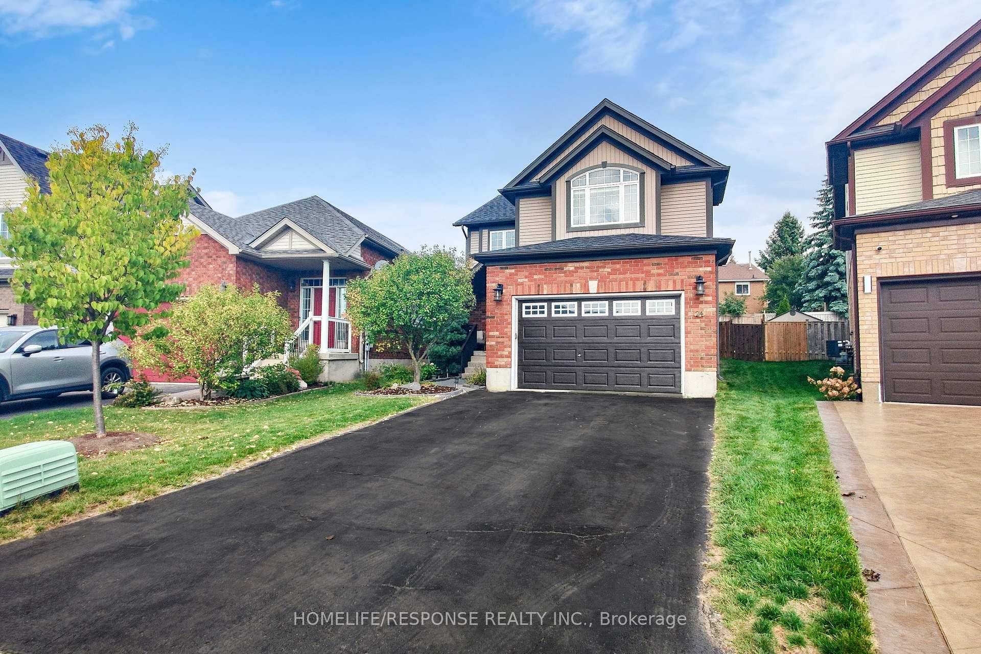 LOCATION ! ! Close to Hwy10, Brampton is less than 25 mins away !