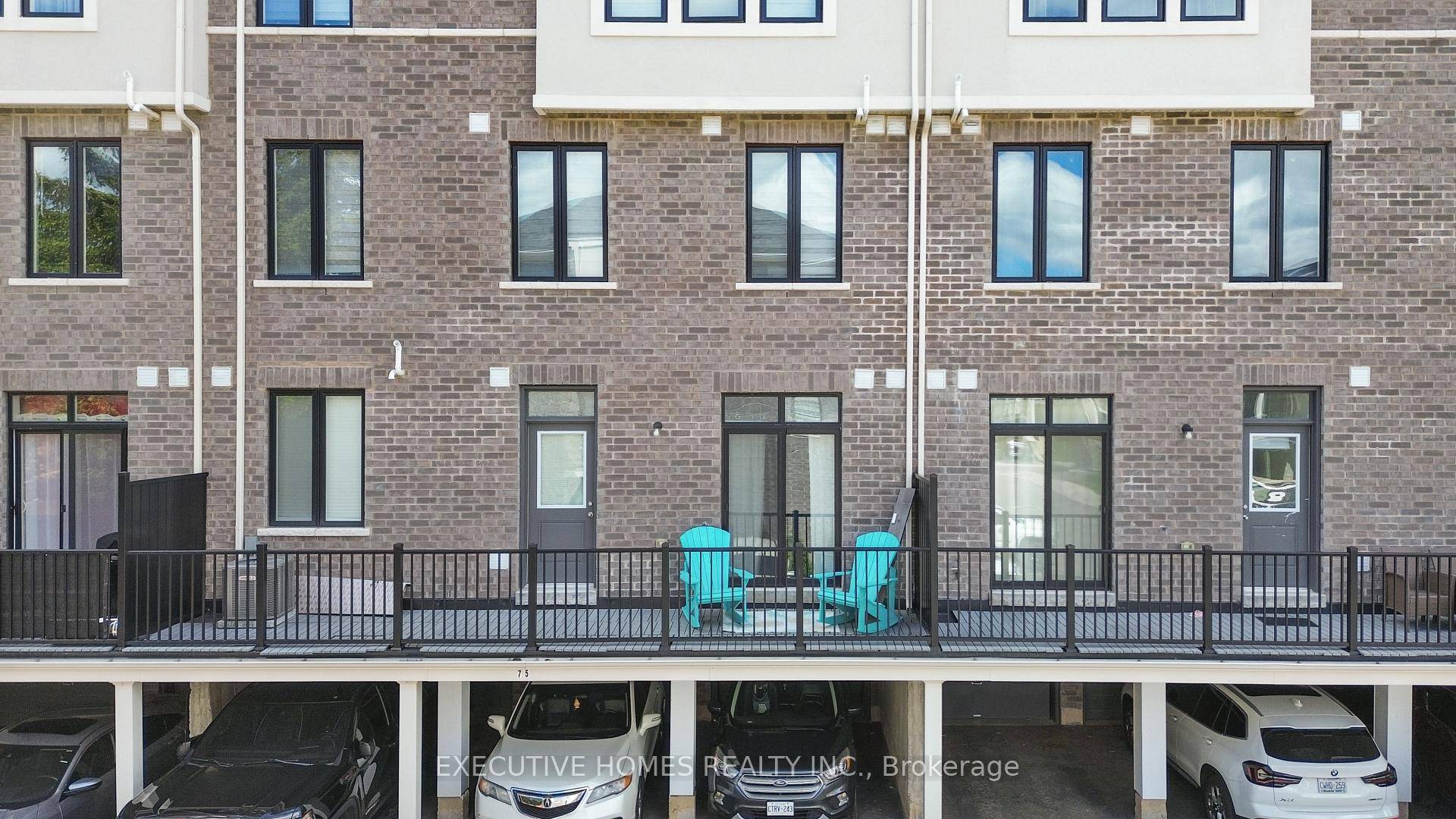 This beautifully designed stacked condo townhouse offers the perfect blend of comfort and convenience.