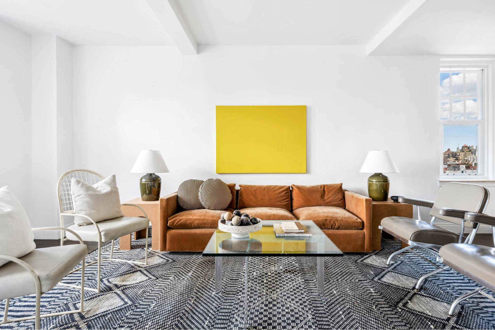 Set high on the tenth floor, this rarely available, oversized one bedroom is the most coveted layout in the historic Bing amp ; Bing condominium on Abingdon Square.