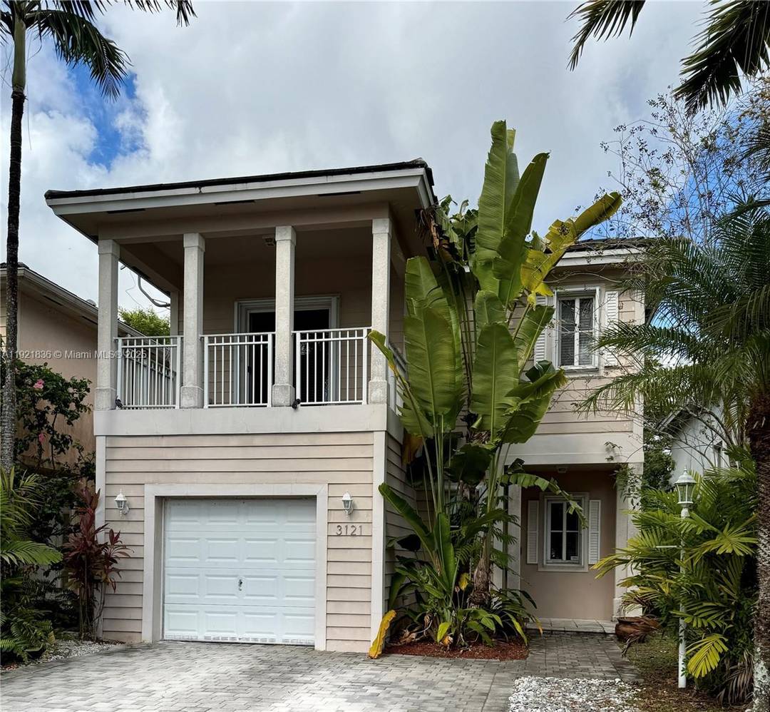 Experience the perfect blend of comfort, style, and resort like living in this beautiful lakefront home.