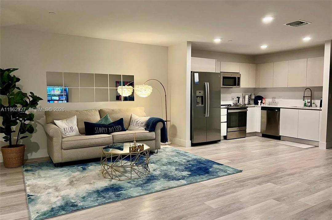 DAILY RENTALS ALLOWED ! !