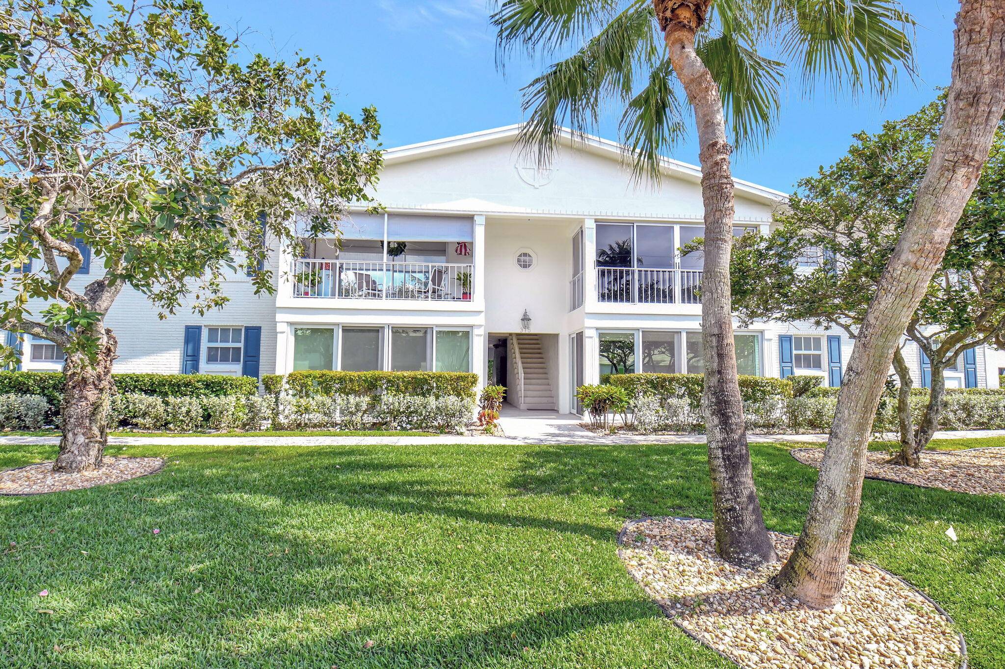 SELLER willing to pay rest of the years HOA DUES with right offer MOVE IN READY BRAND NEW HOA is building walk out deck from where the sliding glass doors ...