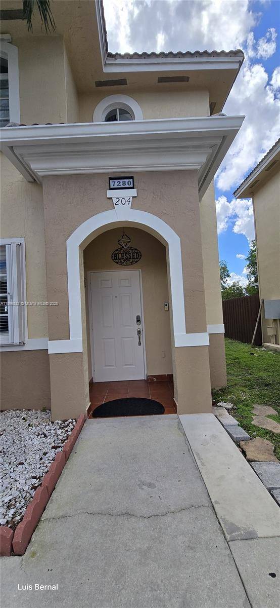 This exceptional corner property offers a spacious layout and a private patio, perfect for relaxation and entertainment.