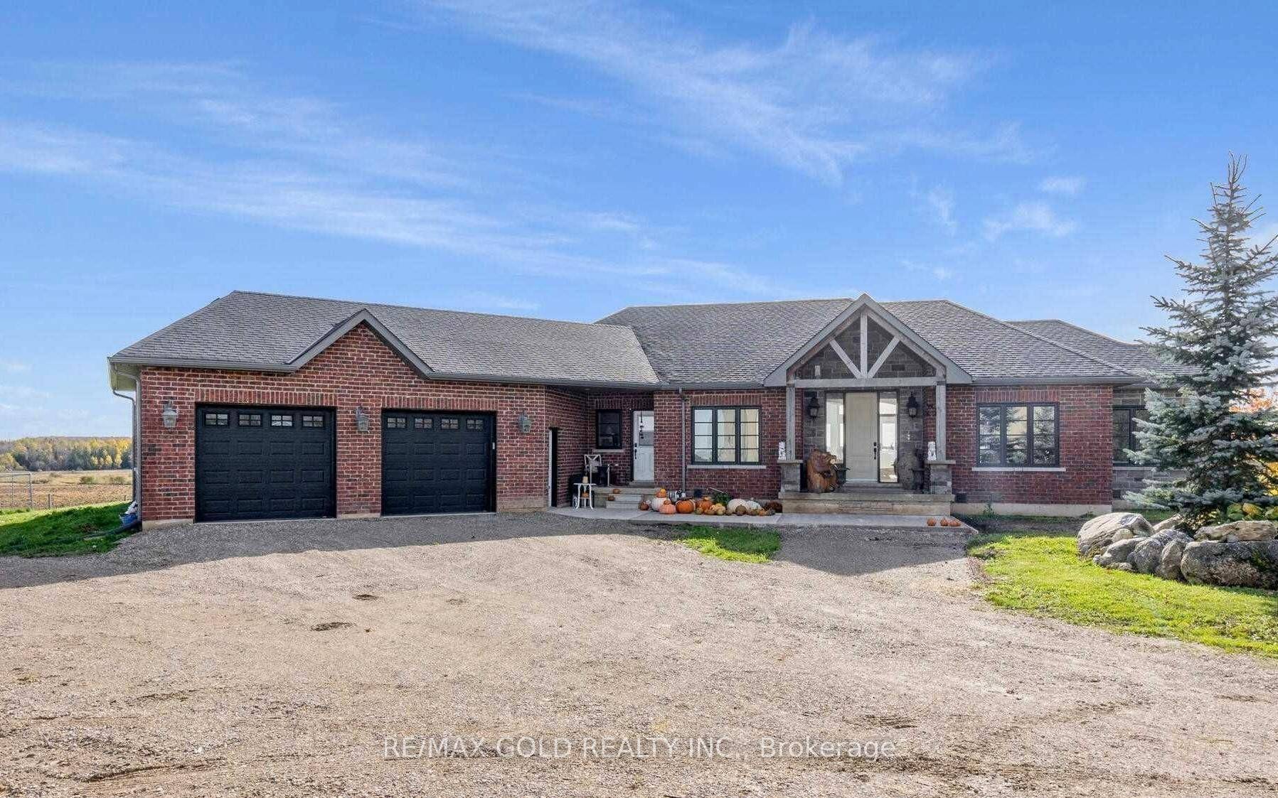 Experience country living at its finest with this breathtaking 51 acres of prime agricultural farmland residence in Amaranth.