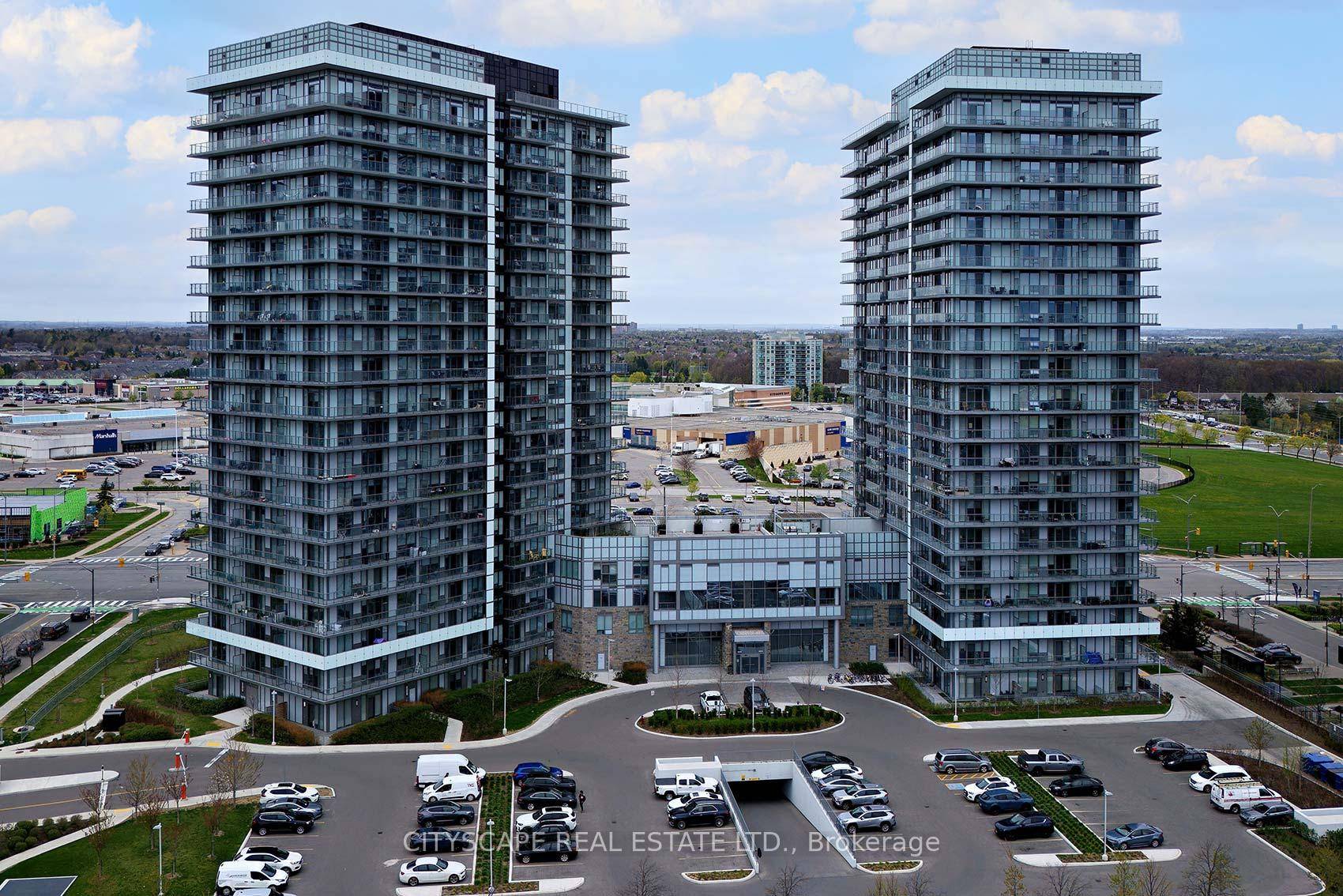 Erin Square 2 Bed 2 washrooms and a spacious den.