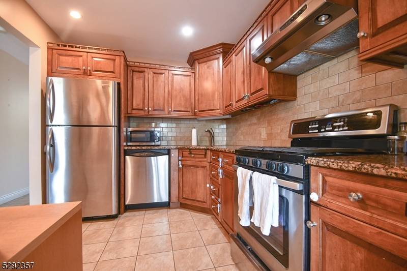 Pristine townhome in Lindsley Heights offering 2 3 bedrooms and 2.