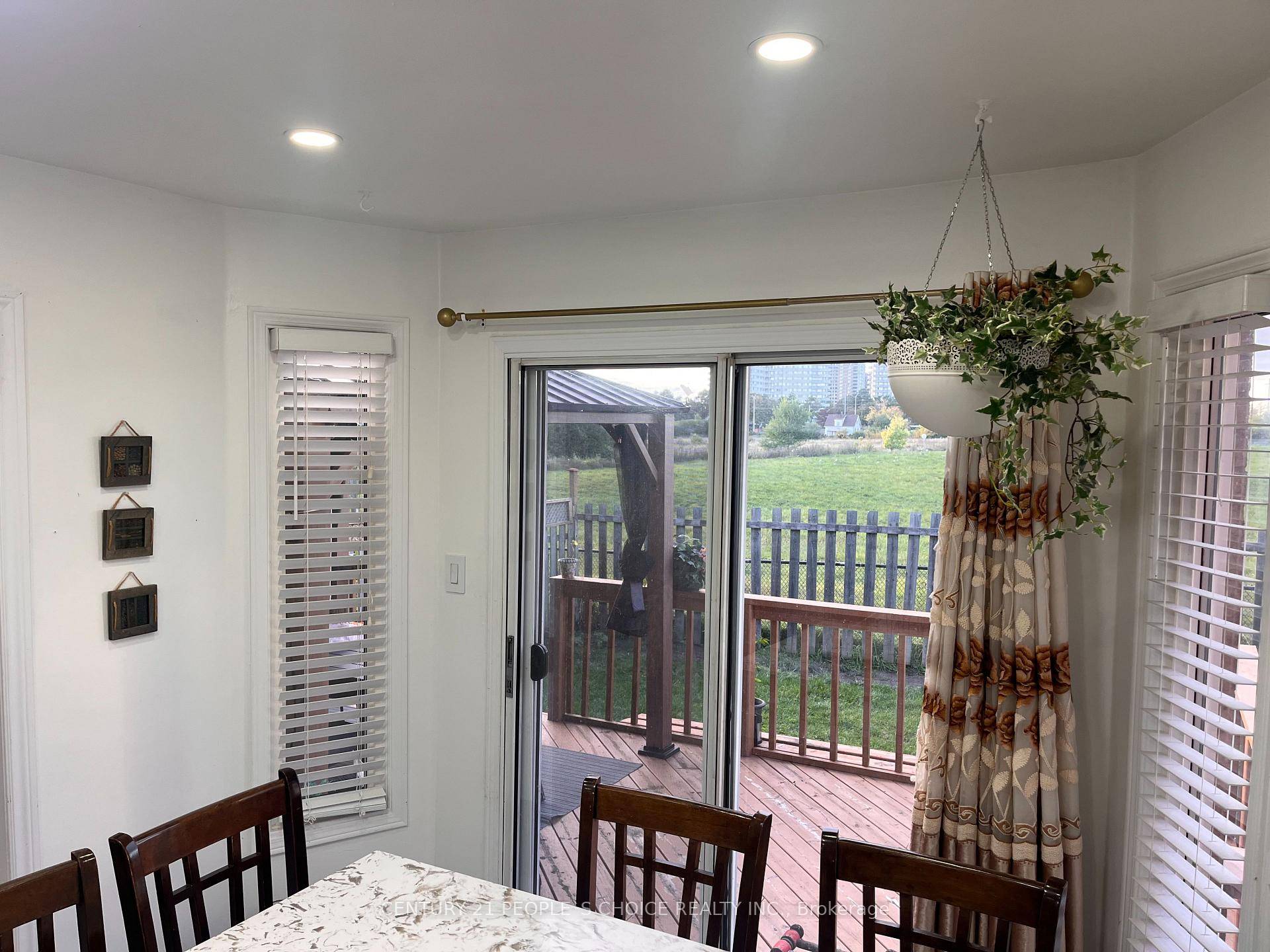 One of the safest and most convenient neighborhood by 22 Division police station ; Kids and family friendly court location.