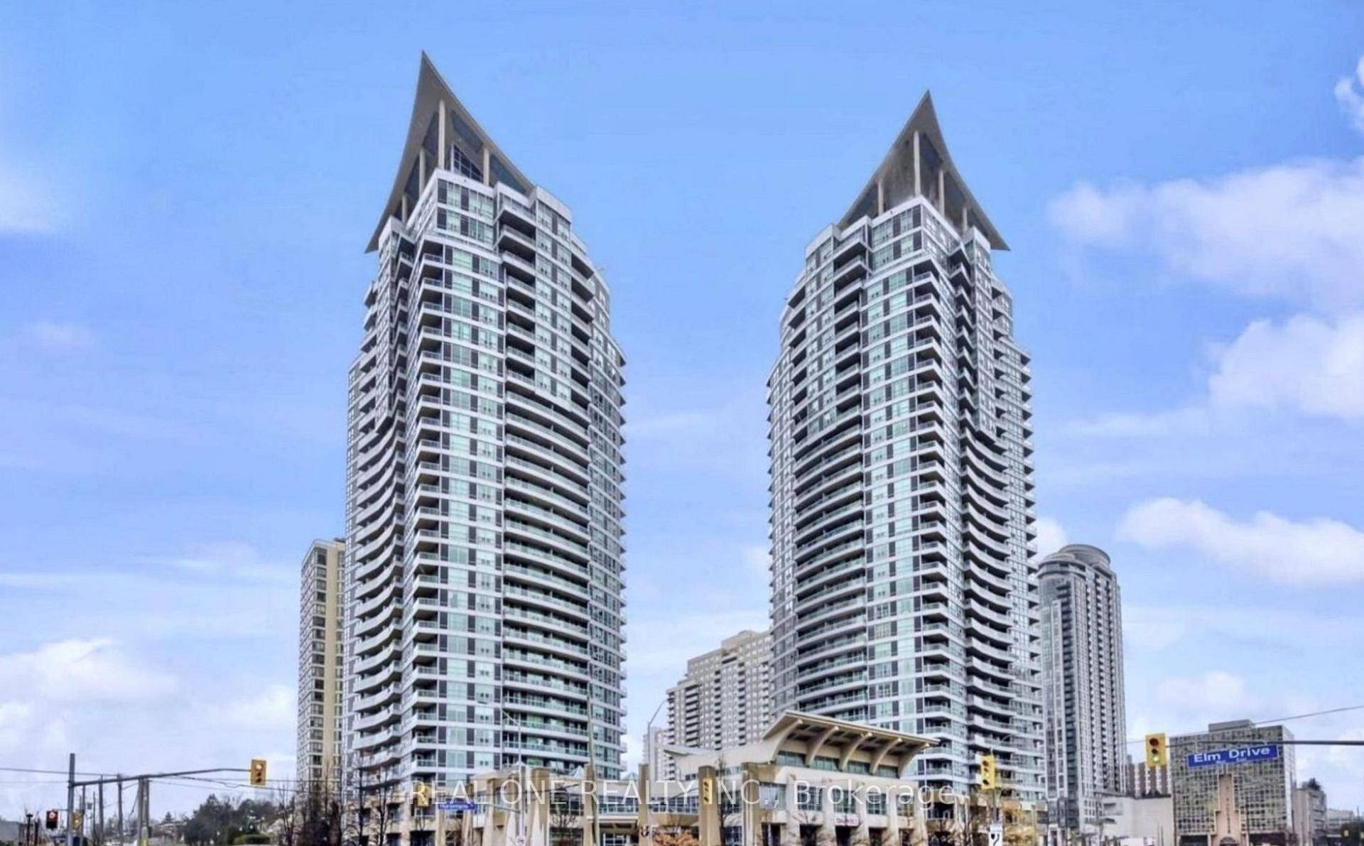 Spacious corner unit with approx.