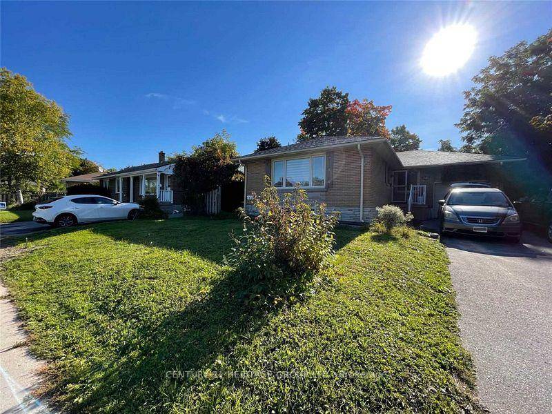 Beautiful 2 Bedroom, 1 Bath Registered Basement Apartment.