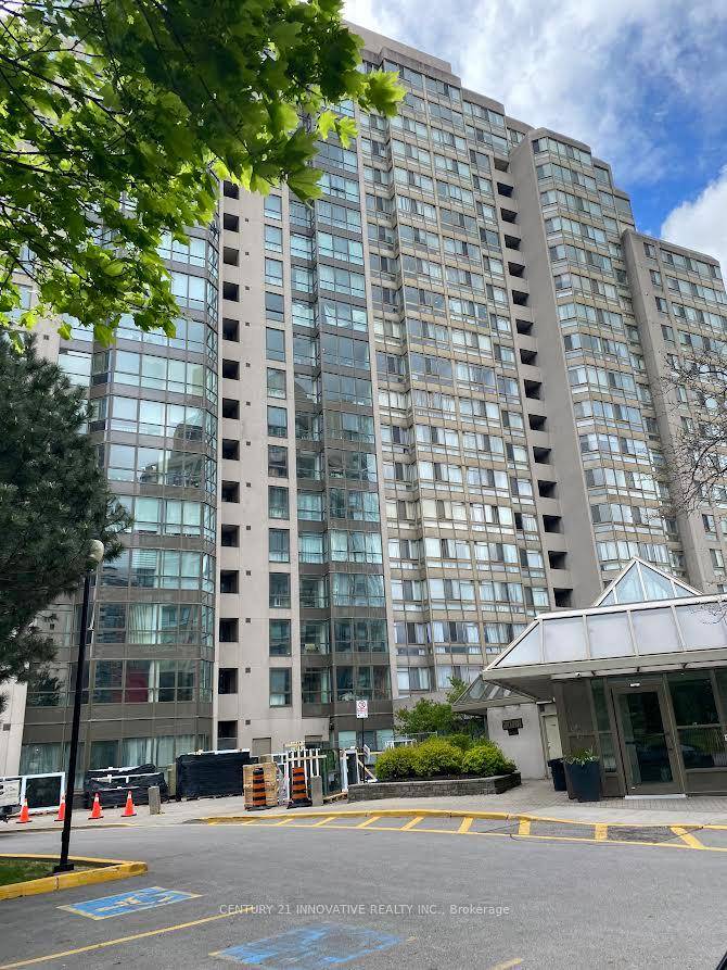 Welcome to this One Bedroom plus Den is built by Tridel Guildwood Terrace.