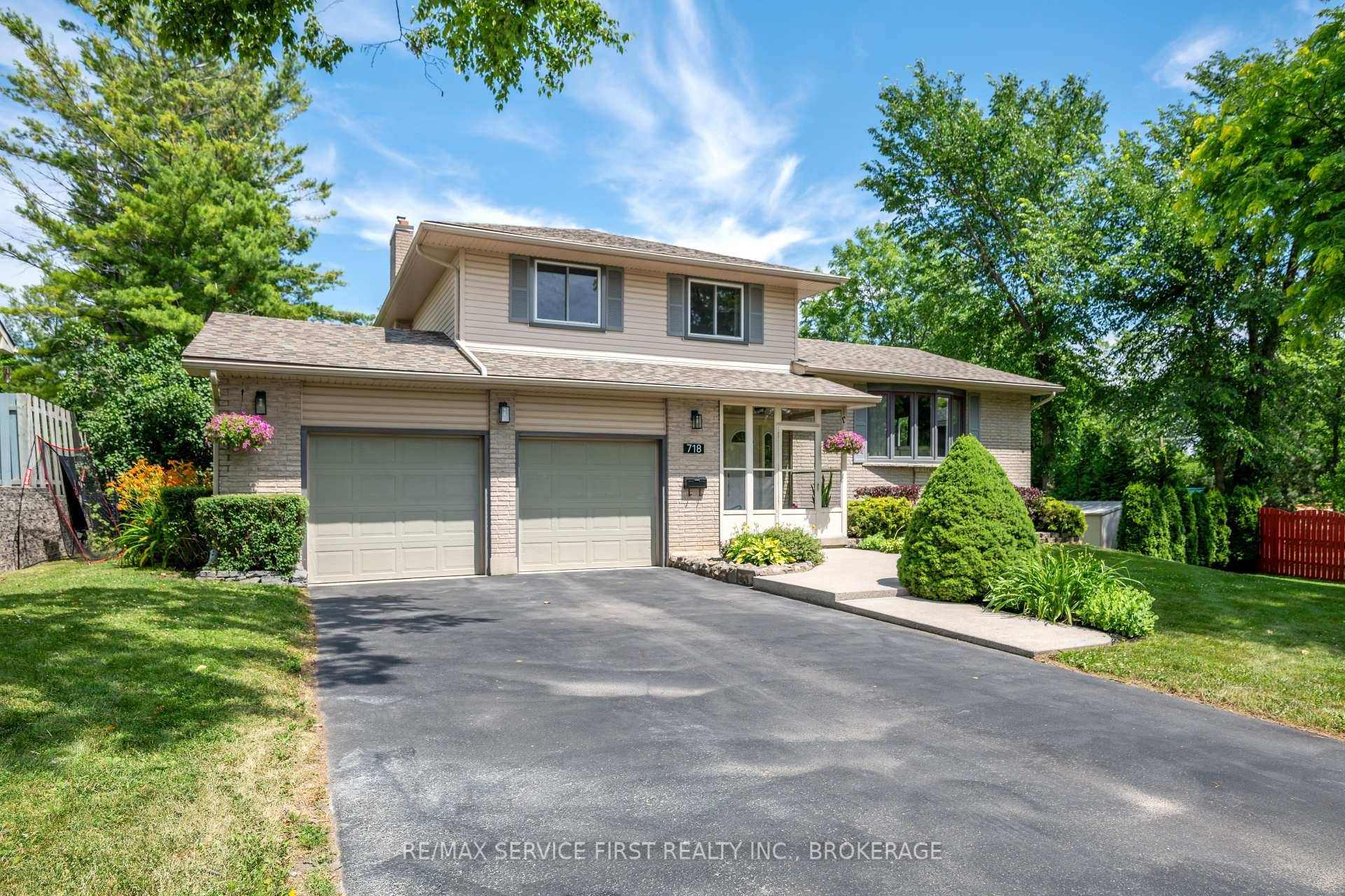 Welcome to 718 Holgate Crescent where charm, space, and modern updates come together in one of Kingston's most sought after neighbourhoods, BAYRIDGE.