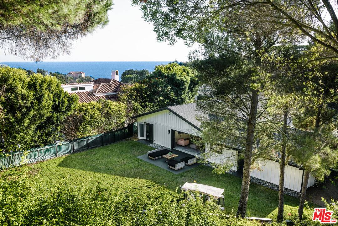 18013   Sea Reef Dr 4BR Pacific Palisades La