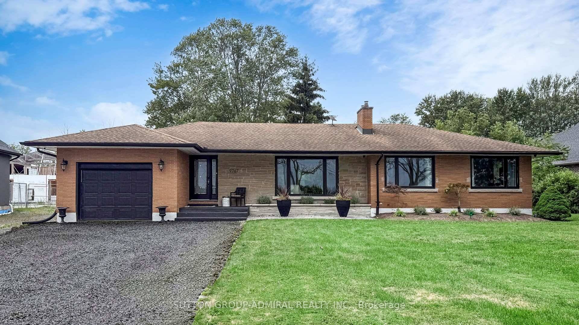 Unique Waterfront Retreat on the Niagara River Discover this rare opportunity to own a stunning waterfront property set on over half an acre, backing onto a serene forest.