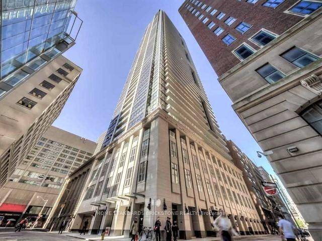 Step into the ultimate urban lifestyle with this chic and efficient studio now for lease at INDX Condos.