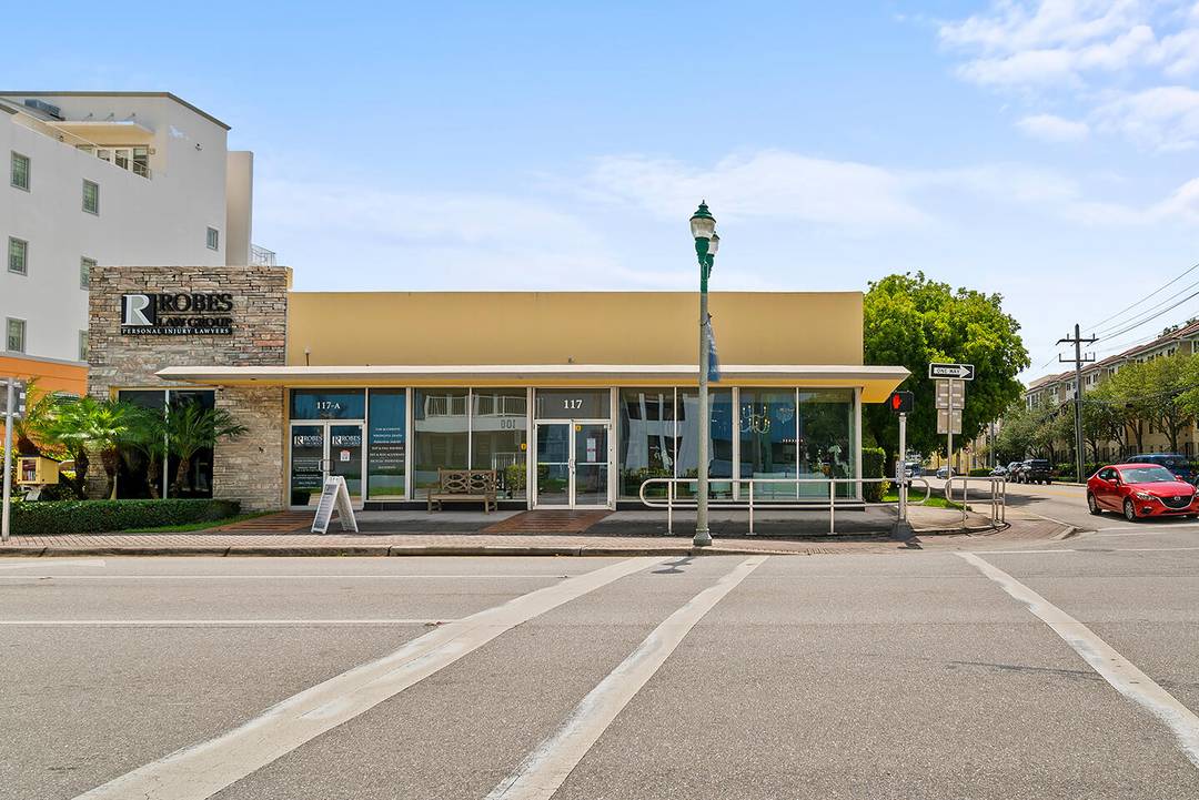 Prime Downtown Delray Beach Location just one block off Atlantic Avenue.