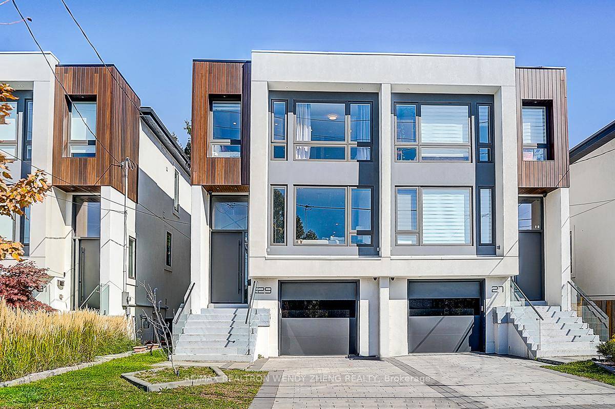 Stunning 5 Year New Custom Built 3 1 Bedroom Semi Detached With Walk Out Basement In A Highly Sought After Location !