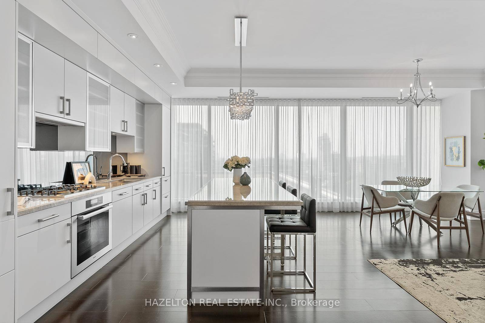 Exceptional Four Seasons Residence.