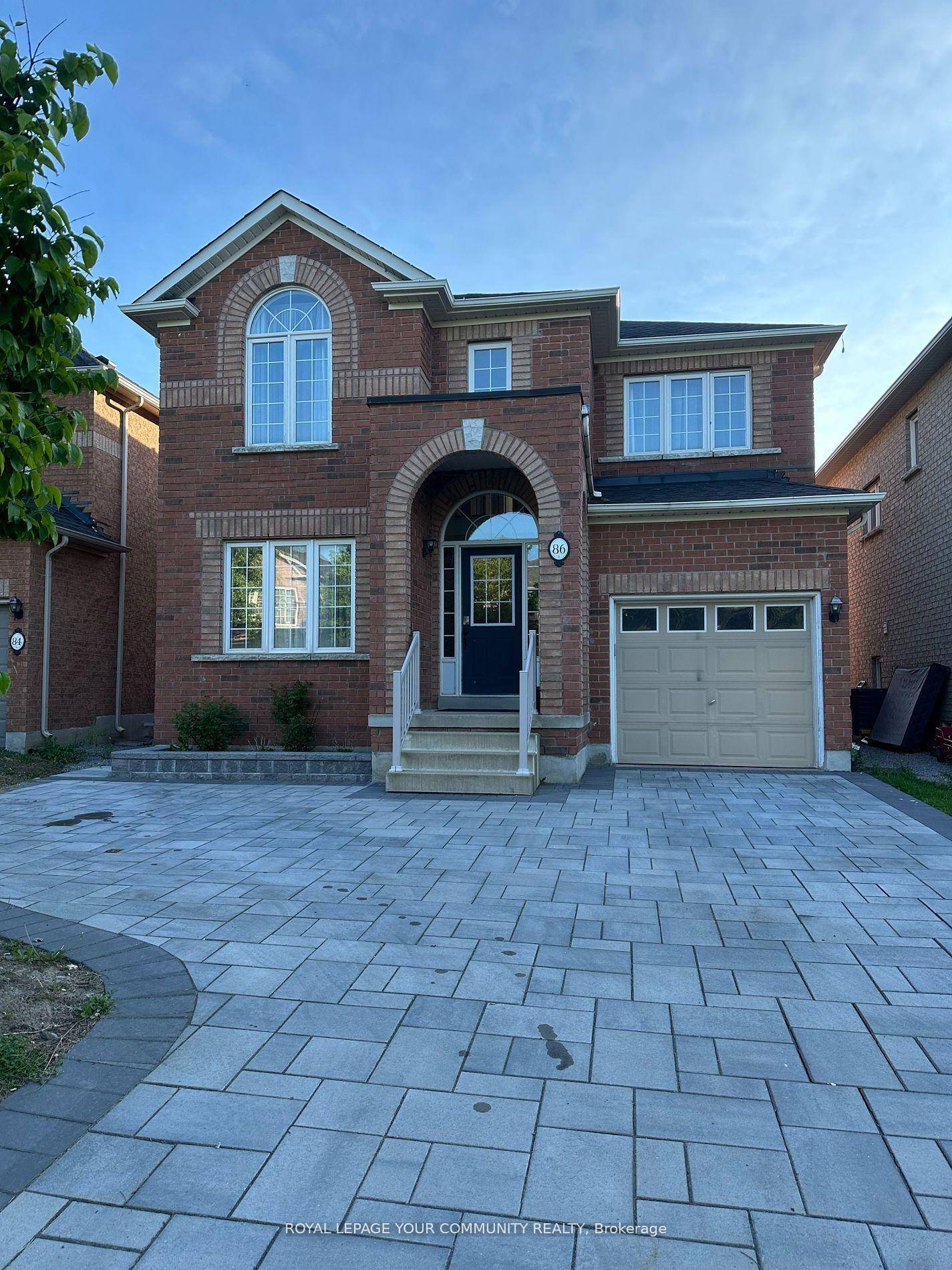 Prime Location In The Heart Of Newmarket !