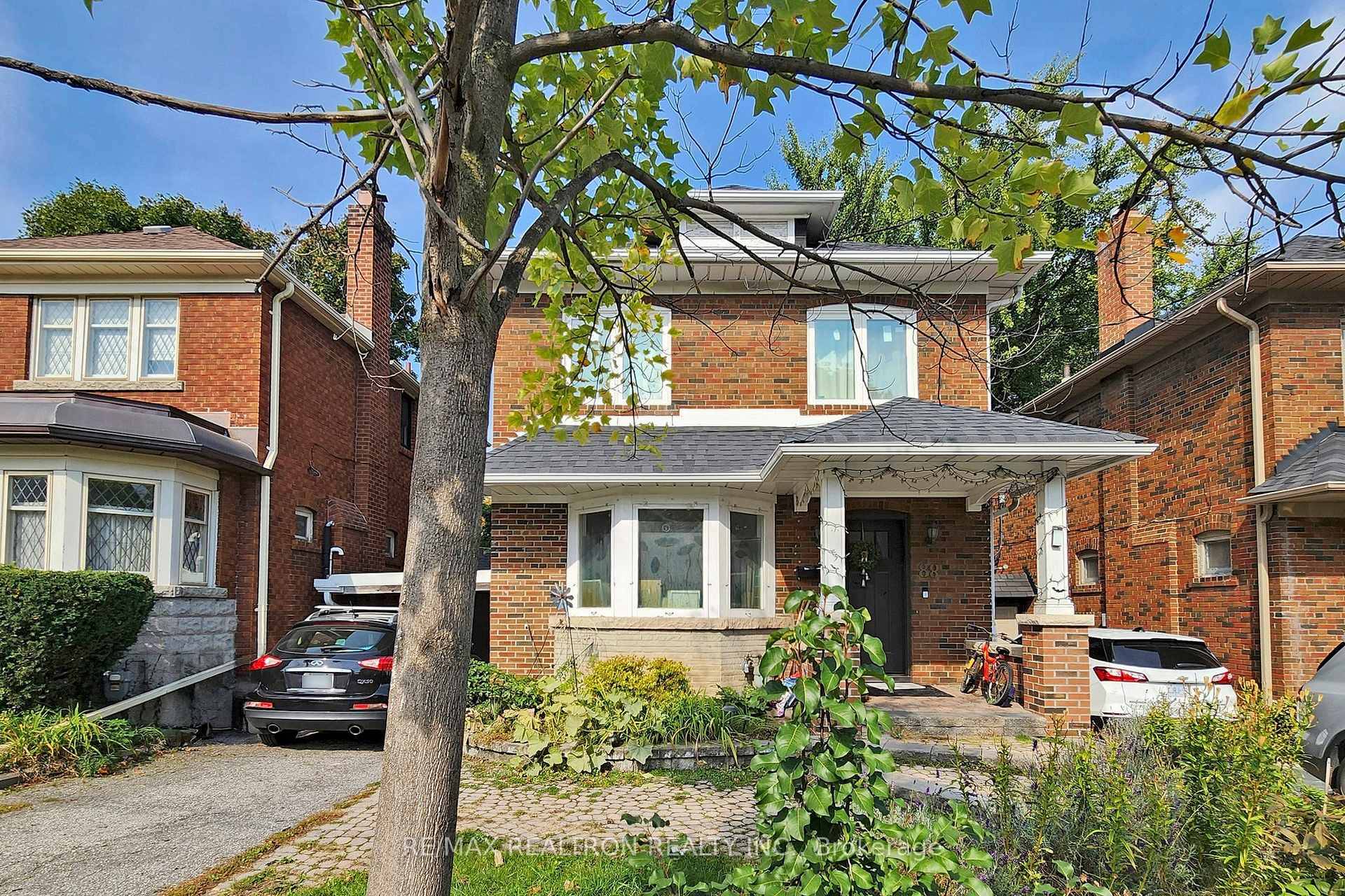 Beautifully Renovated Basement Suite With Large Bedroom Private Entrance Updated Kitchen Newer Bathroom Shared Laundry Rent includes all utilities, all existing furniture and internet Minutes To Lawrence Subway Stn And ...
