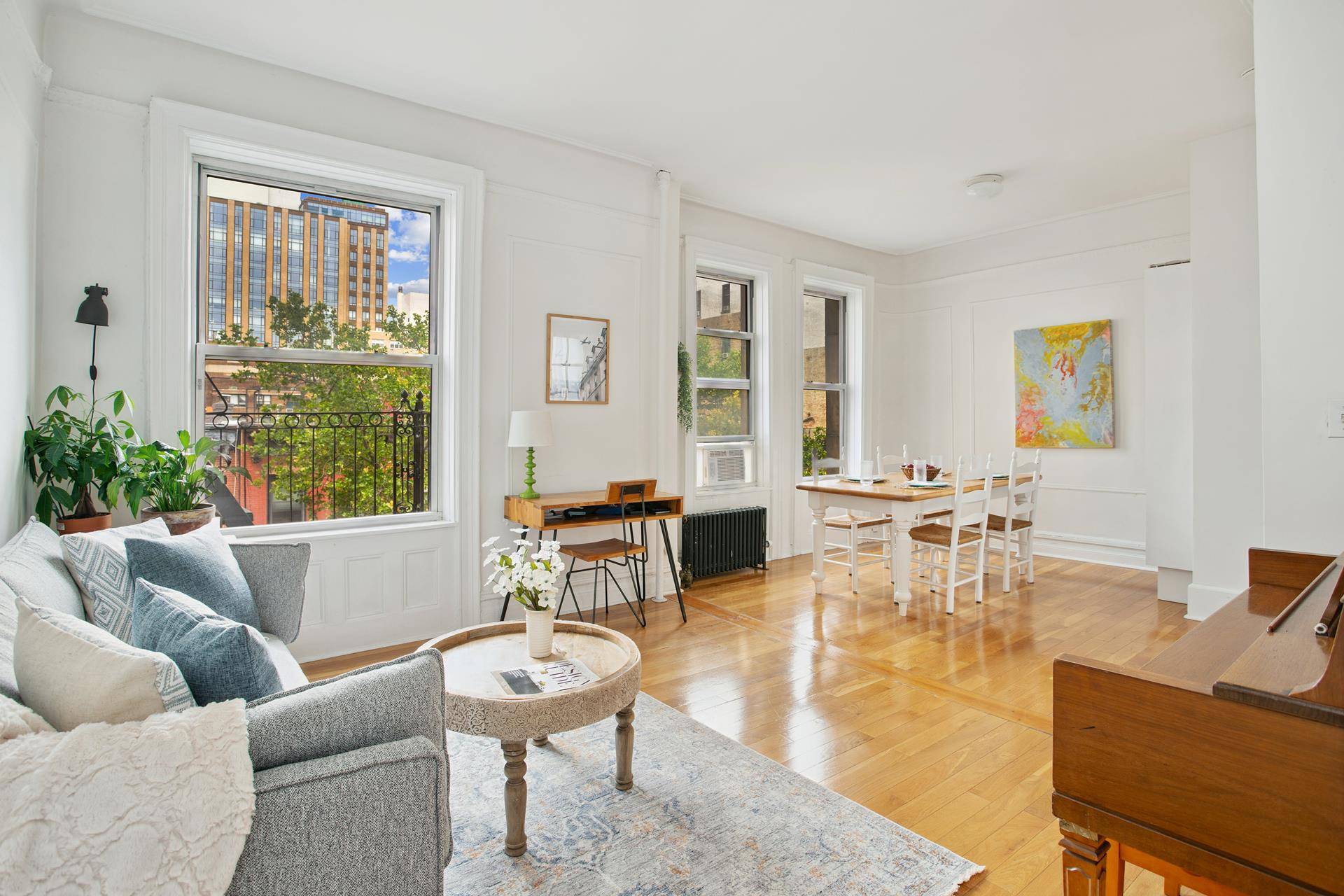 Nestled between Gramercy Park and Union Square and just one block from Irving Place, you will discover Mon Bijou My Jewel.