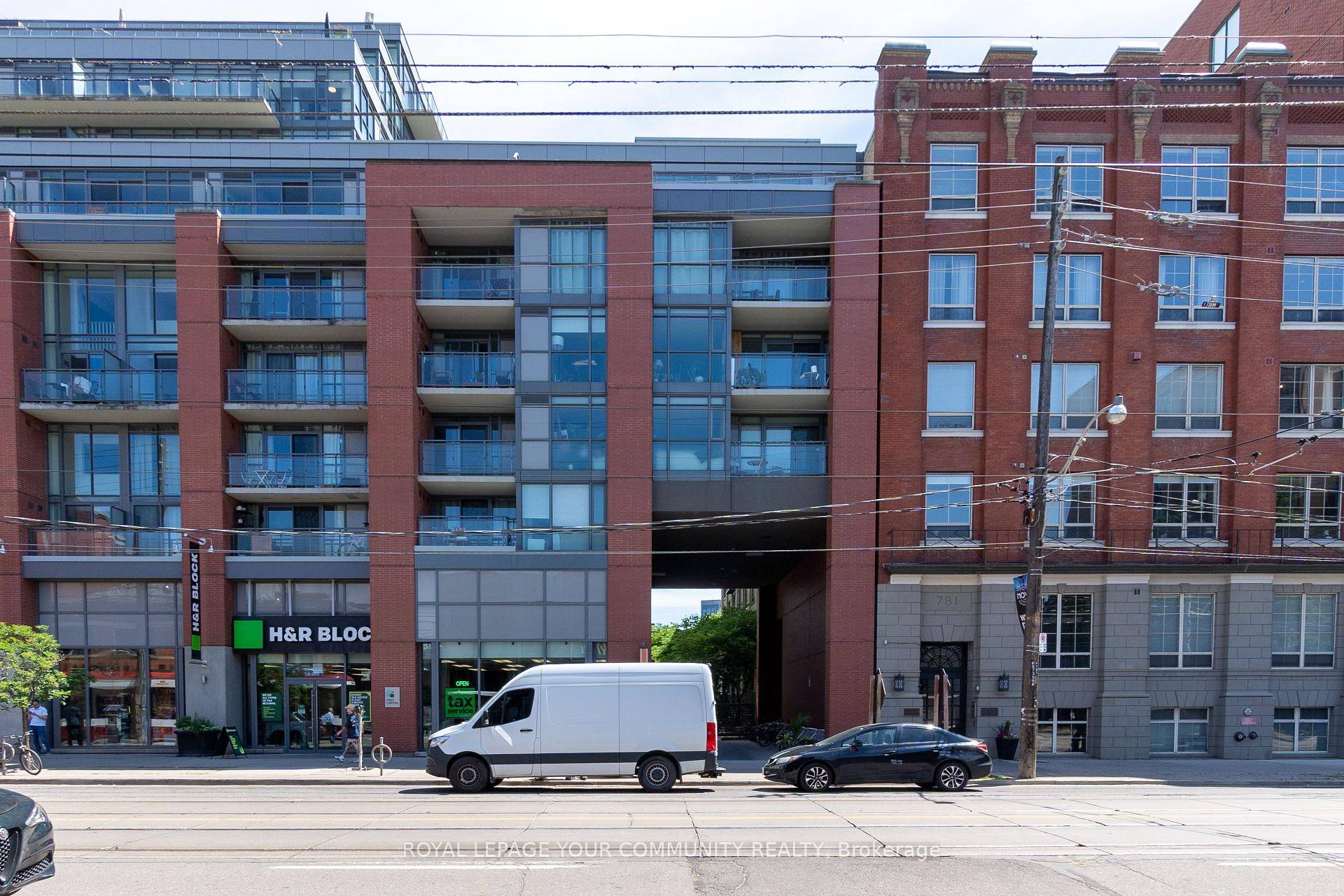 Welcome to MINTO 775 One of King West's Most Coveted Addresses !
