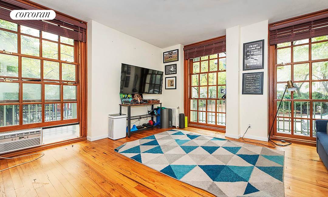 New to Market.. Move right into this highly coveted N line large One Bedroom at the Iconic Cherokee.